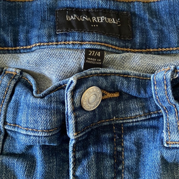 Banana Republic Factory Jean Shorts Size 4 - Picture 3 of 3